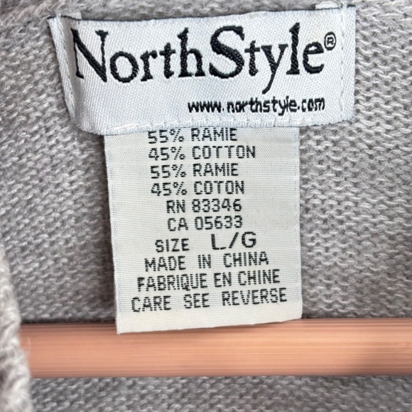 NorthStyle Christmas Sweater L 1/4 Zip Embroidered Santa Buttons Neutral Holiday - Picture 4 of 8